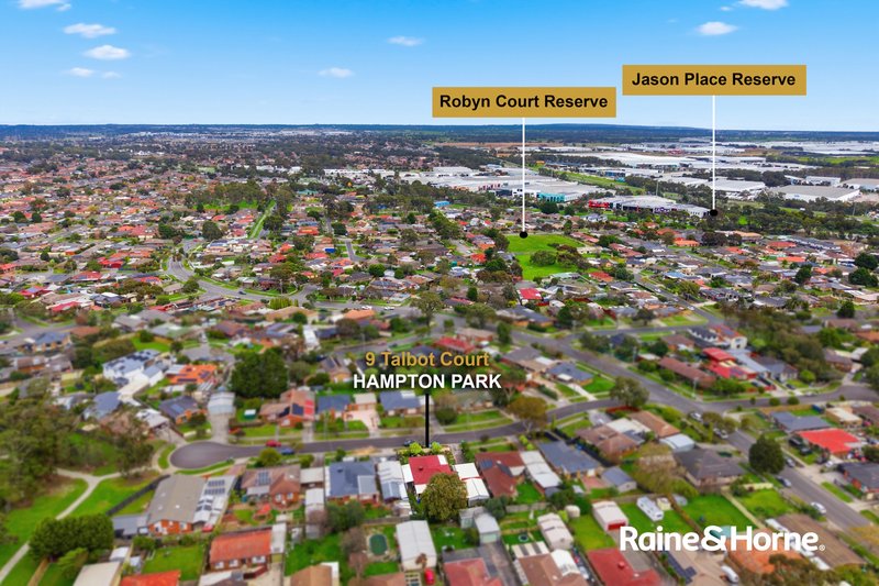 Photo - 9 Talbor Court, Hampton Park VIC 3976 - Image 9