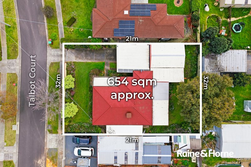 Photo - 9 Talbor Court, Hampton Park VIC 3976 - Image 10