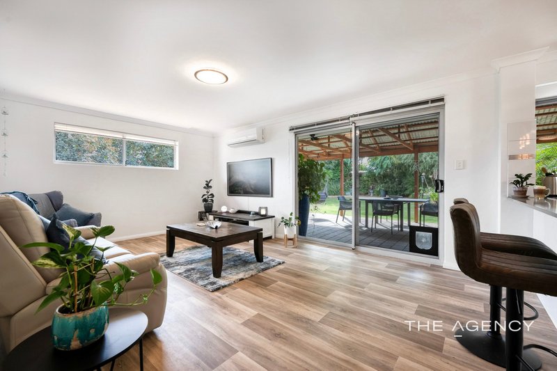Photo - 9 Tallarook Way, Waggrakine WA 6530 - Image 6