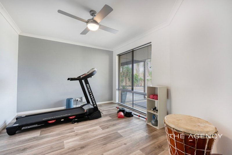 Photo - 9 Tallarook Way, Waggrakine WA 6530 - Image 16