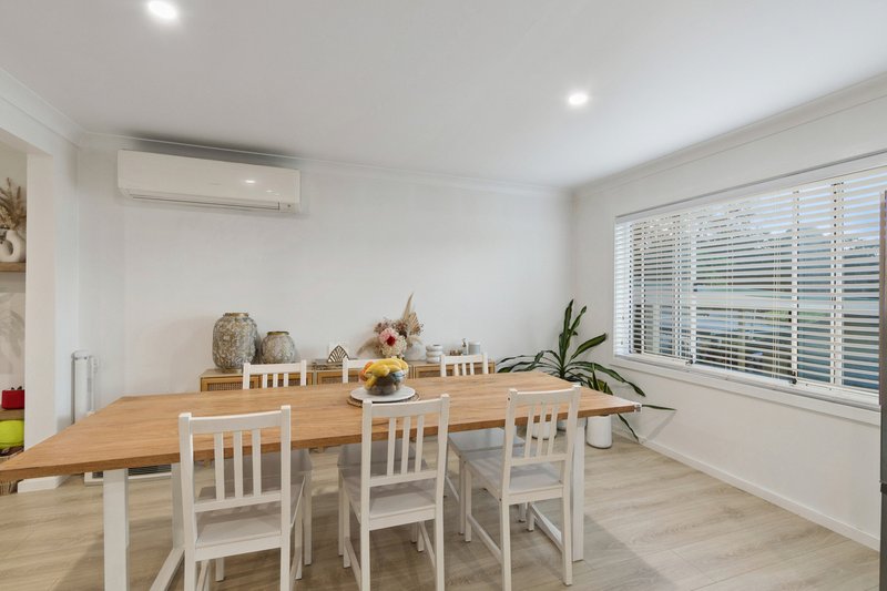 Photo - 9 Tallawong Crescent, Dapto NSW 2530 - Image 3