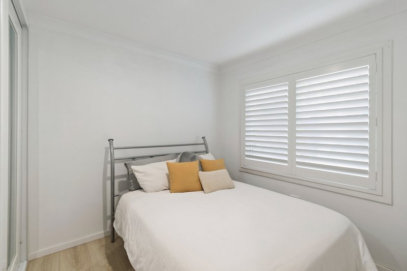 Photo - 9 Tallawong Crescent, Dapto NSW 2530 - Image 6