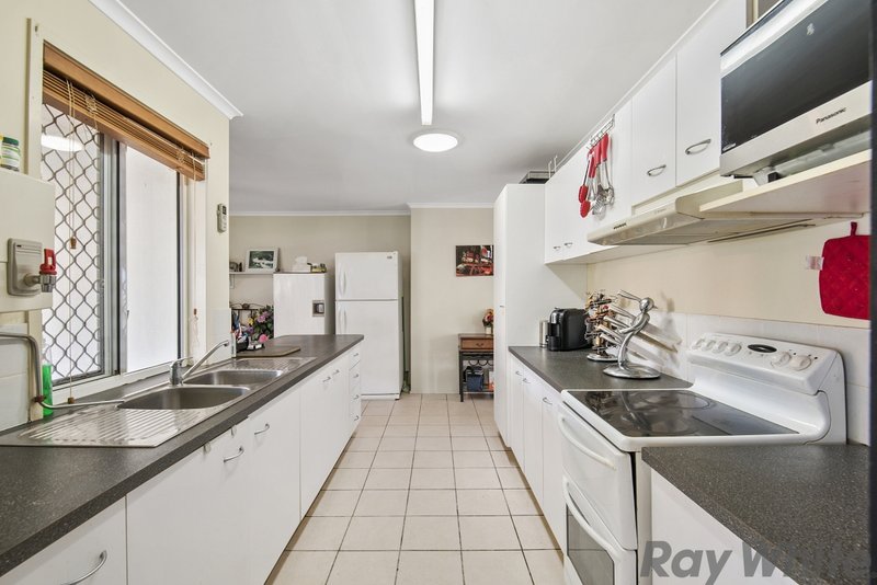 Photo - 9 Tamara Place, Deception Bay QLD 4508 - Image 3