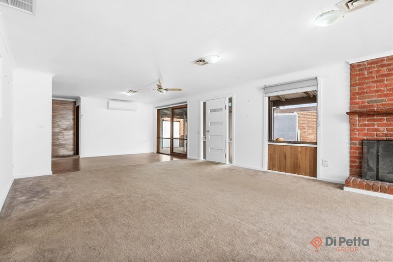 Photo - 9 Tandara Court, Mount Martha VIC 3934 - Image 5