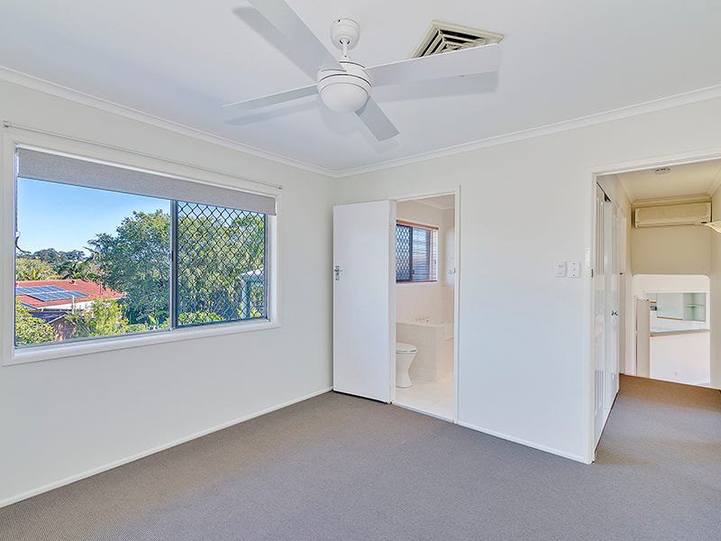 Photo - 9 Tandara Street, Rochedale South QLD 4123 - Image 9