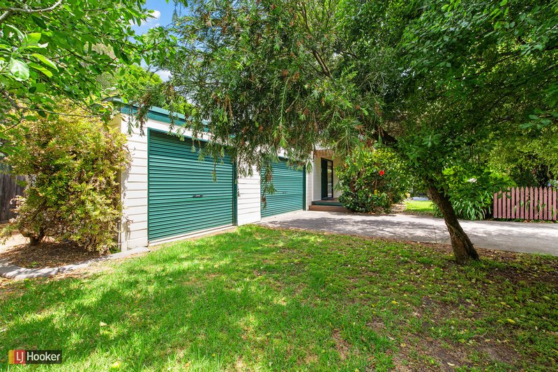 Photo - 9 Tanjil Grove, Lakes Entrance VIC 3909 - Image 4