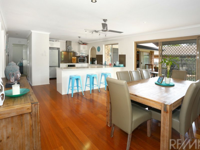 Photo - 9 Tarbert Cl , Merrimac QLD 4226 - Image 12