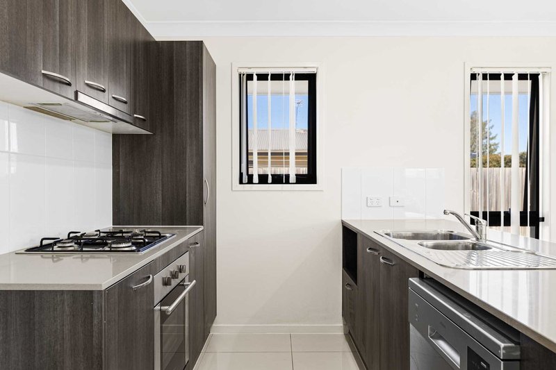 Photo - 9 Tarcoola Street, Wyreema QLD 4352 - Image 2