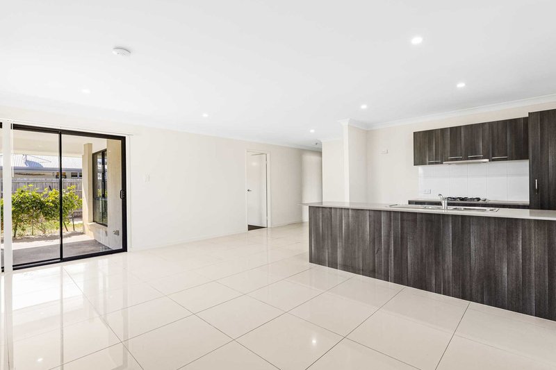 Photo - 9 Tarcoola Street, Wyreema QLD 4352 - Image 3