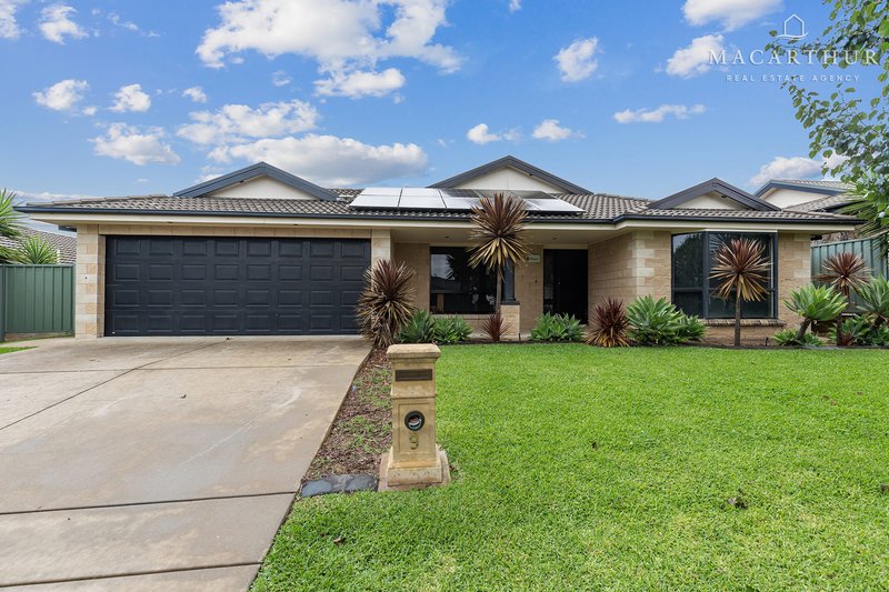 9 Teak Close, Forest Hill NSW 2651