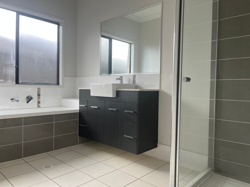 Photo - 9 Tectona Place, Wollongbar NSW 2477 - Image 10