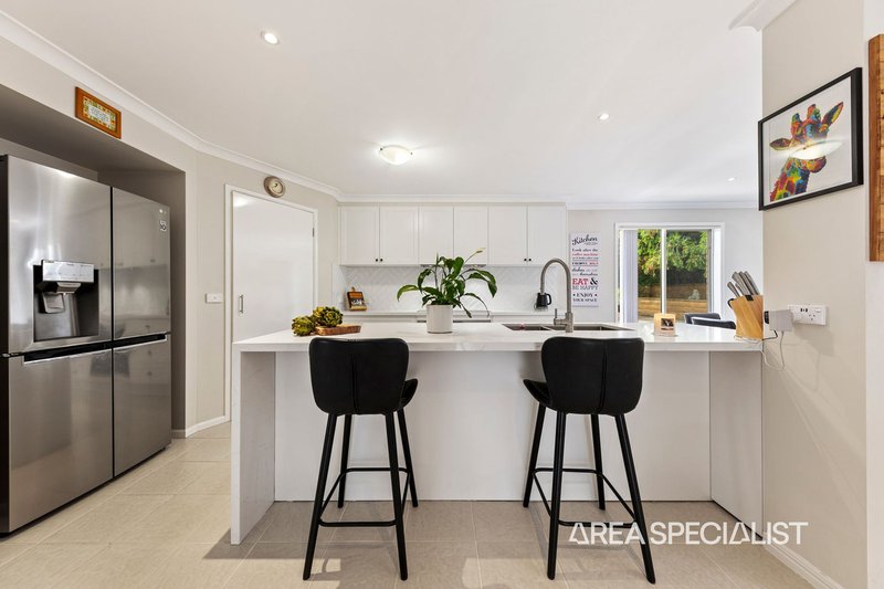 Photo - 9 Temple-Wood Court, Berwick VIC 3806 - Image 5