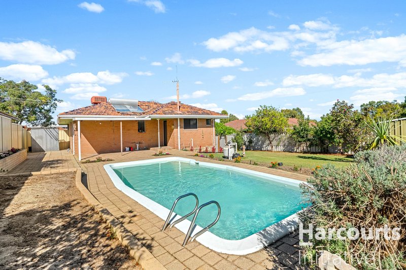 Photo - 9 Templeton Crescent, Girrawheen WA 6064 - Image 11
