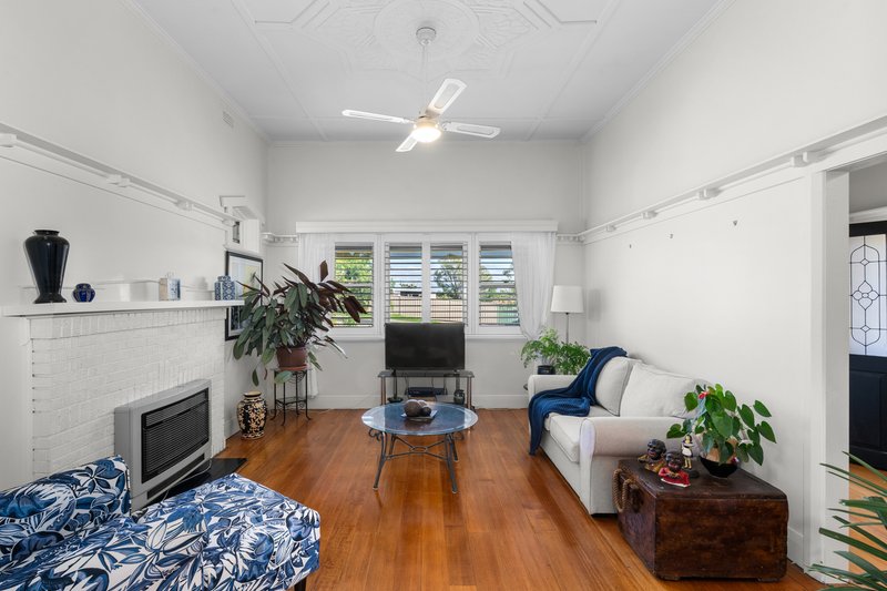 Photo - 9 The Avenue, Seymour VIC 3660 - Image 3