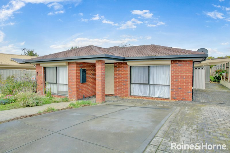 9 Themeda Court, Meadow Heights VIC 3048