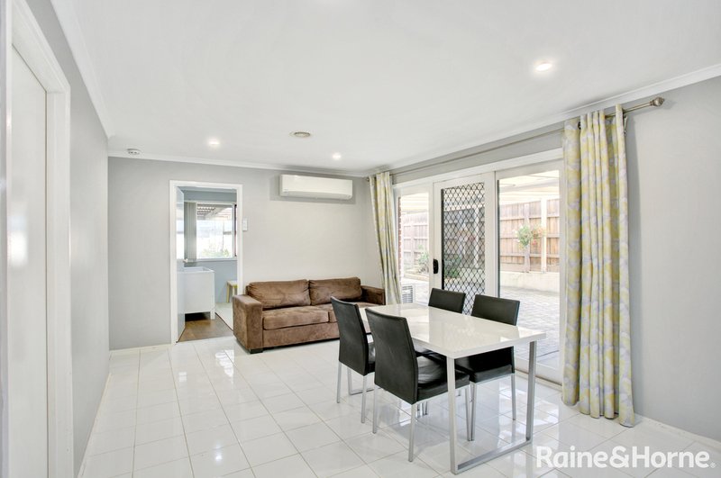 Photo - 9 Themeda Court, Meadow Heights VIC 3048 - Image 6