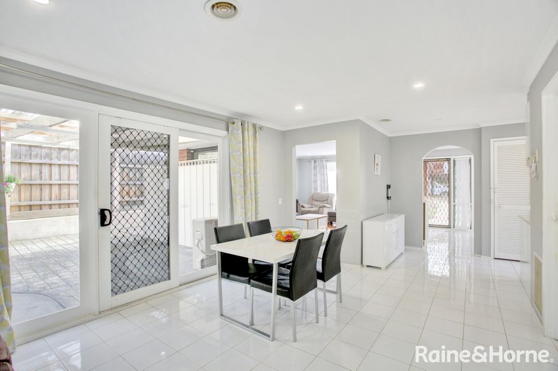 Photo - 9 Themeda Court, Meadow Heights VIC 3048 - Image 7