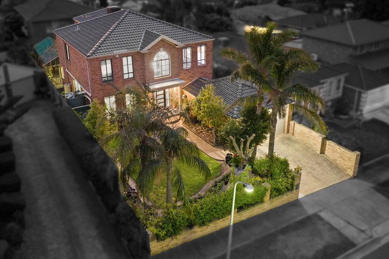 Photo - 9 Theresa Gardens, Endeavour Hills VIC 3802 - Image 25