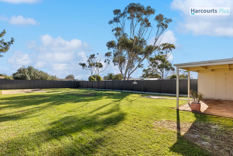 Photo - 9 Third Street, Hallett Cove SA 5158 - Image 13