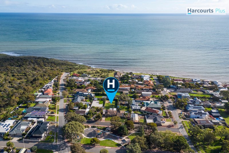 Photo - 9 Third Street, Hallett Cove SA 5158 - Image 16