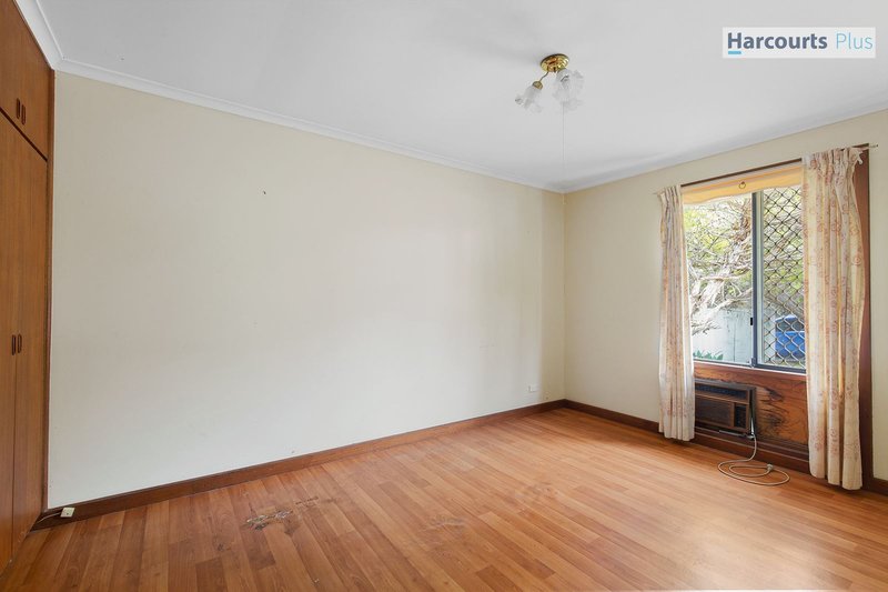 Photo - 9 Third Street, Hallett Cove SA 5158 - Image 7