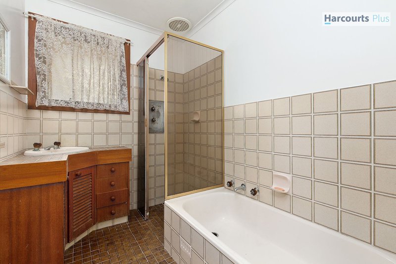 Photo - 9 Third Street, Hallett Cove SA 5158 - Image 9