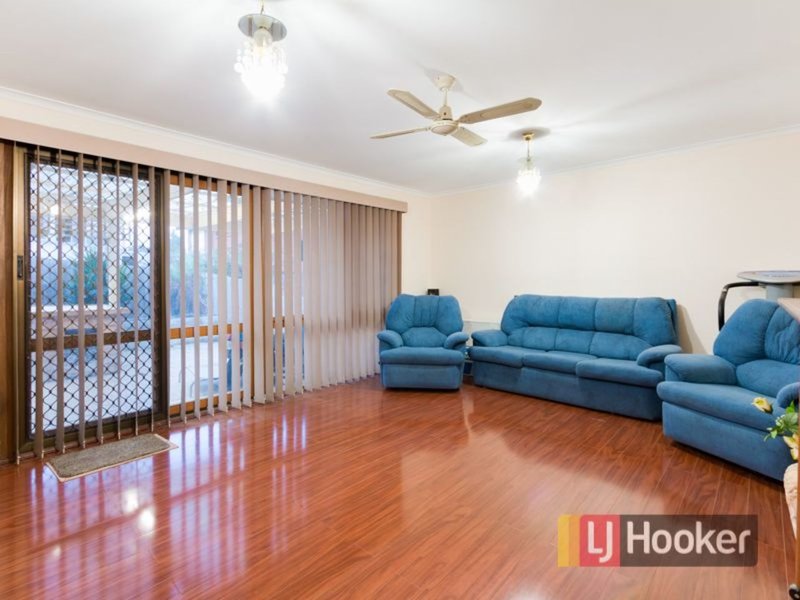 Photo - 9 Thomas Mitchell Drive, Endeavour Hills VIC 3802 - Image 7