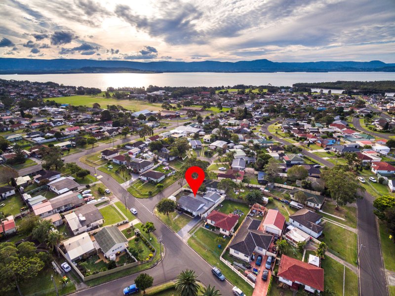 9 Thomas Street, Lake Illawarra NSW 2528