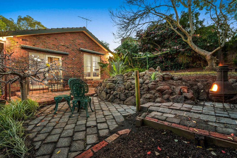 Photo - 9 Thompson Street, Glen Waverley VIC 3150 - Image 15