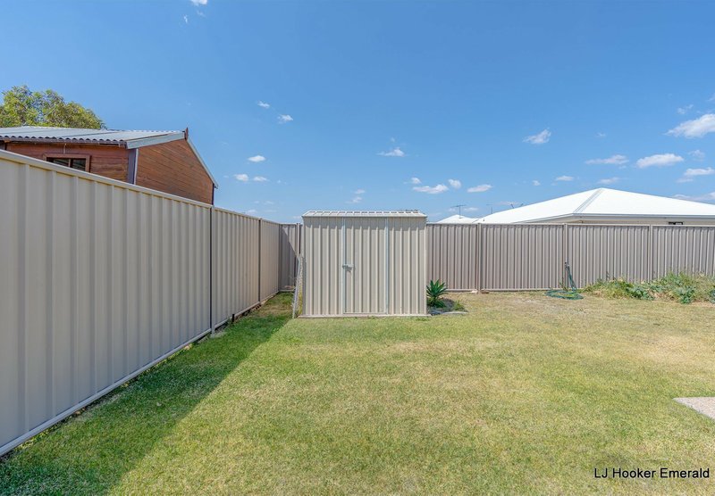 Photo - 9 Thornton Street, Emerald QLD 4720 - Image 16