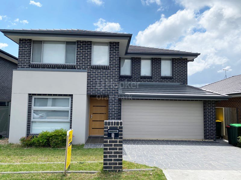 Photo - 9 Thorpe Circuit, Oran Park NSW 2570 - Image 1