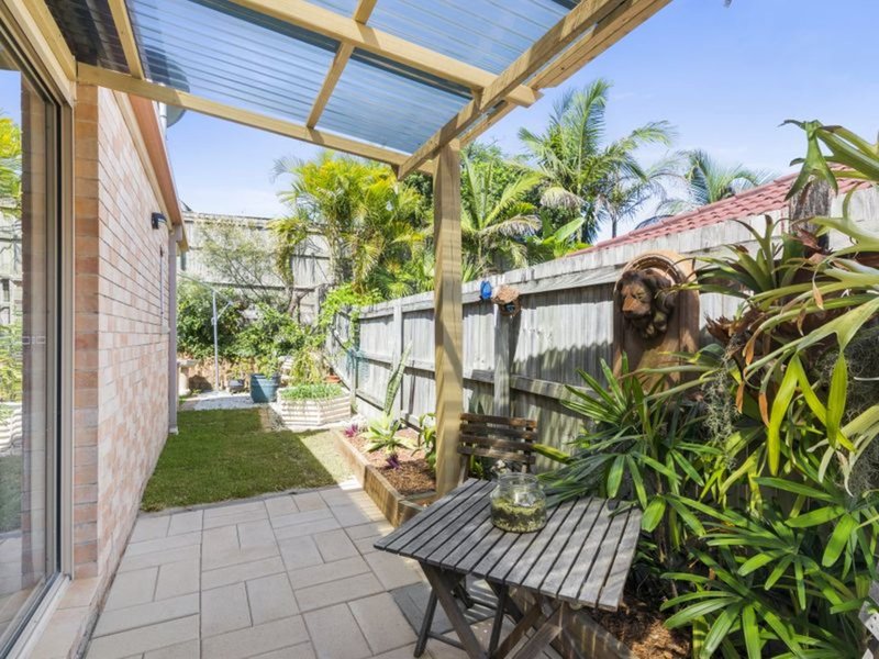 Photo - 9 Tillys Place, Burleigh Heads QLD 4220 - Image 12