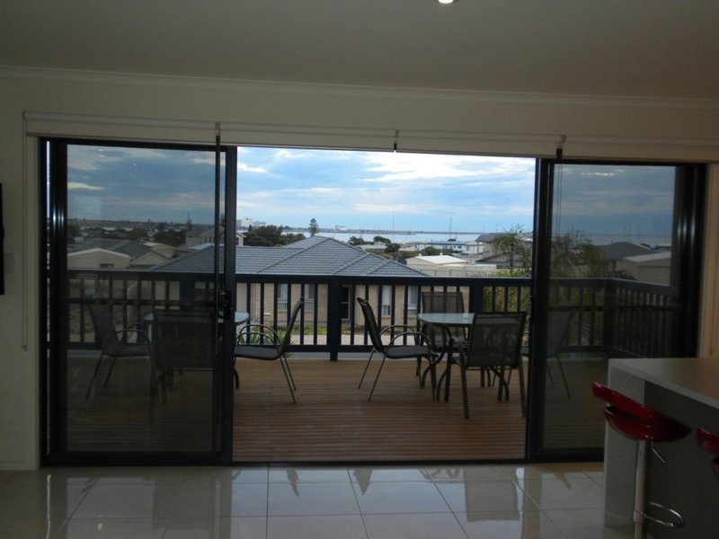 Photo - 9 Timaru Way, North Beach SA 5556 - Image 14