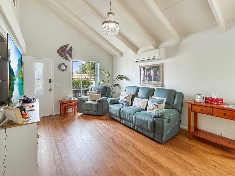 Photo - 9 Timbara Crescent, Surfside NSW 2536 - Image 4