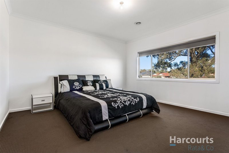 Photo - 9 Tintern Terrace, South Morang VIC 3752 - Image 8