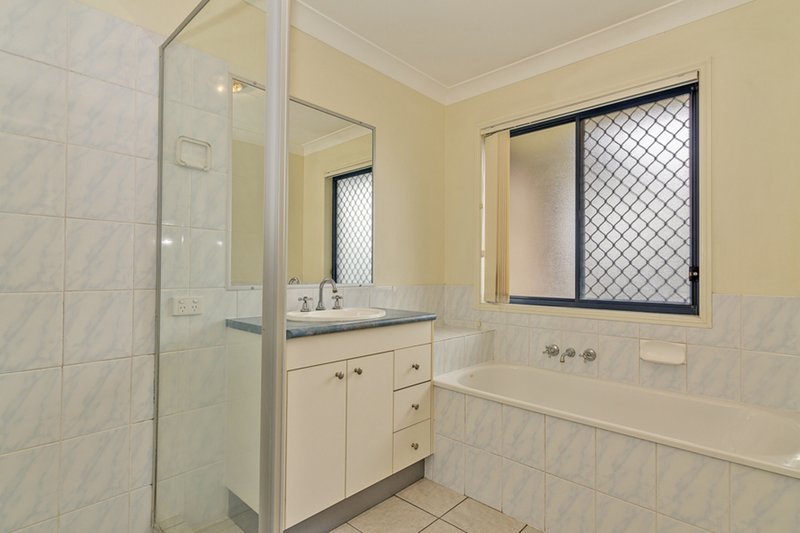 Photo - 9 Tombildan Court, Marsden QLD 4132 - Image 12