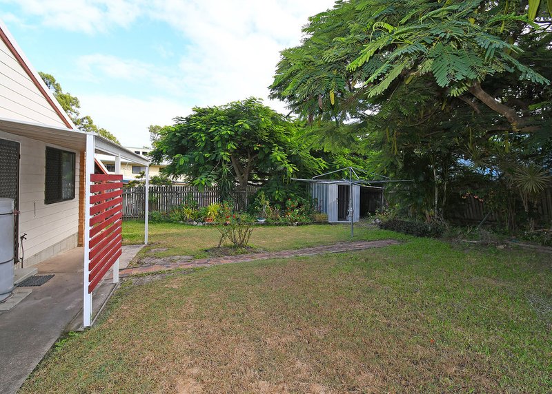 Photo - 9 Top Street, Torquay QLD 4655 - Image 16