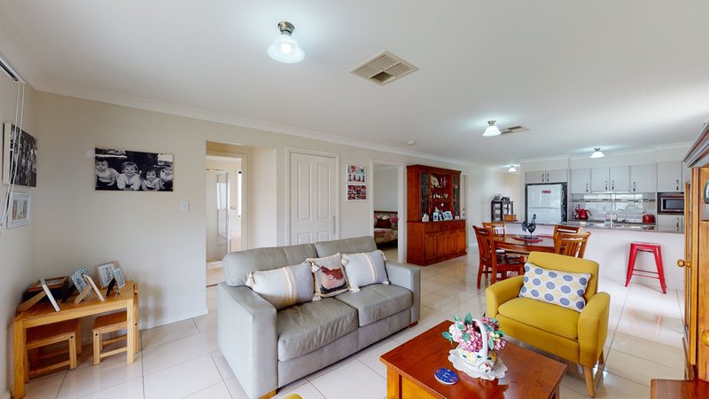 Photo - 9 Torvean Avenue, Dubbo NSW 2830 - Image 4