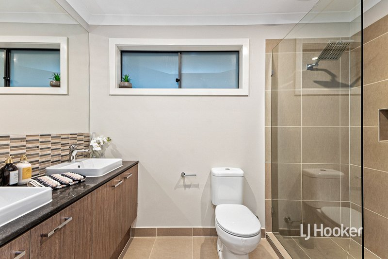 Photo - 9 Treeleaf Avenue, Point Cook VIC 3030 - Image 14