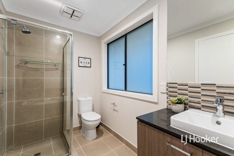 Photo - 9 Treeleaf Avenue, Point Cook VIC 3030 - Image 19