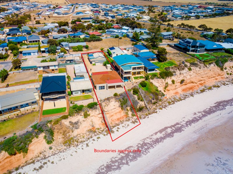 Photo - 9 Trelawney Street, Moonta Bay SA 5558 - Image 2