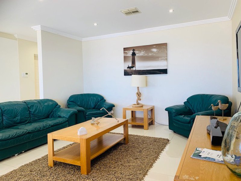 Photo - 9 Trelawney Street, Moonta Bay SA 5558 - Image 11