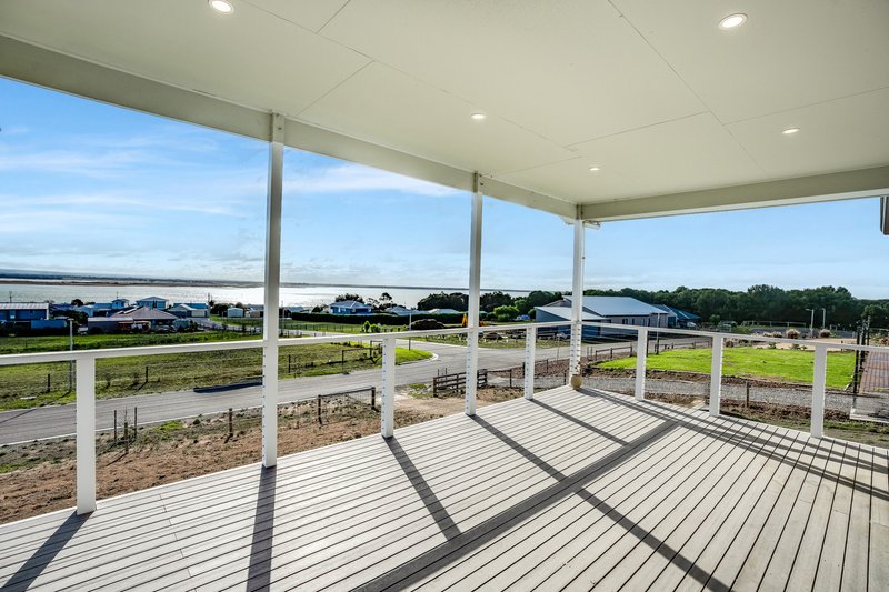 Photo - 9 Tremaine Avenue, Hindmarsh Island SA 5214 - Image 16