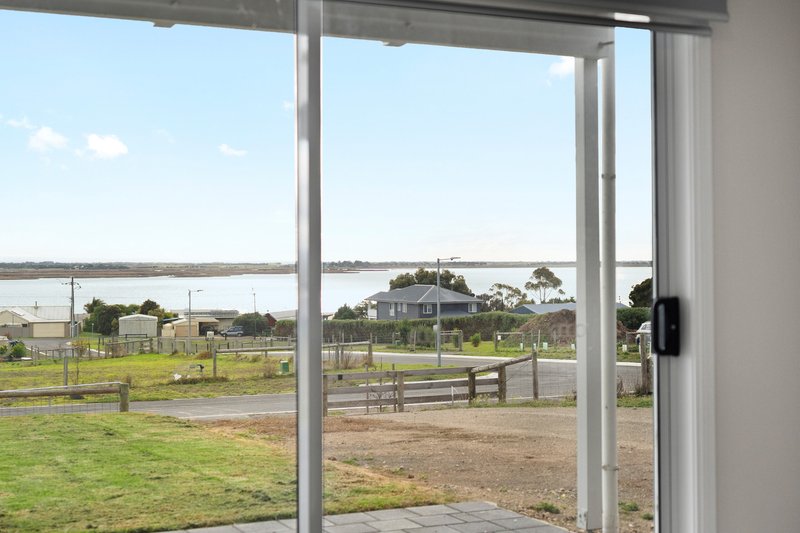 Photo - 9 Tremaine Avenue, Hindmarsh Island SA 5214 - Image 22