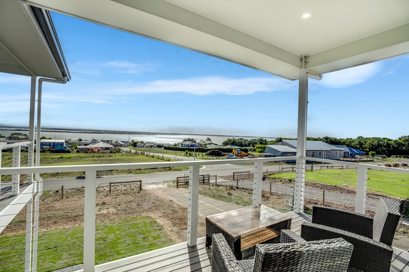 Photo - 9 Tremaine Avenue, Hindmarsh Island SA 5214 - Image 23