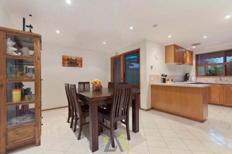 Photo - 9 Tremaine Court, Carrum Downs VIC 3201 - Image 3