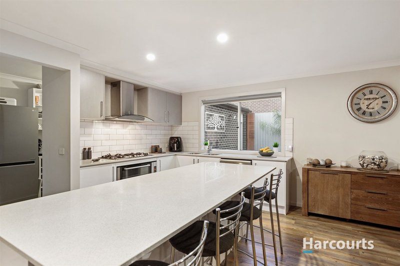 Photo - 9 Trevena Close, Rowville VIC 3178 - Image 6