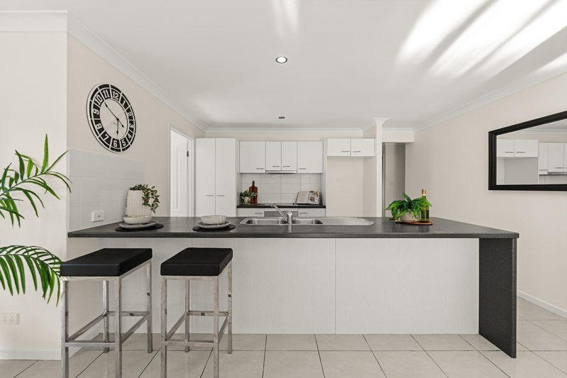 Photo - 9 Tribeca Place, Eagleby QLD 4207 - Image 4