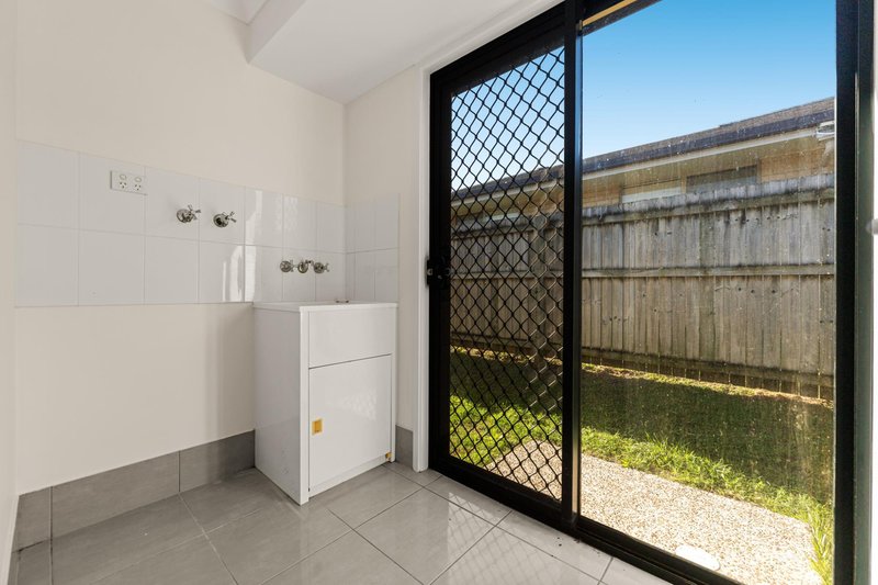 Photo - 9 Tribeca Place, Eagleby QLD 4207 - Image 16