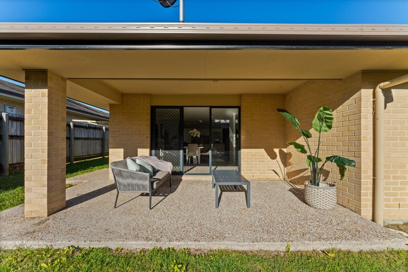 Photo - 9 Tribeca Place, Eagleby QLD 4207 - Image 17